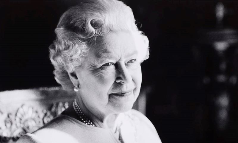 Mourning Her Majesty Queen Elizabeth II